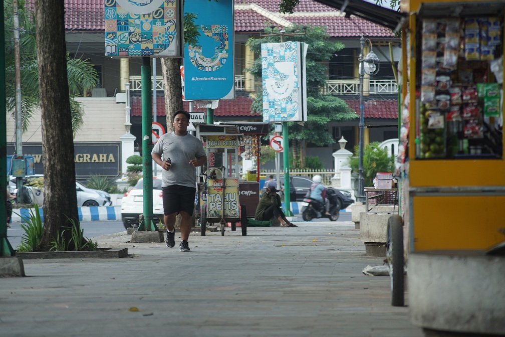 Ramai di Publik, Begini Komentar DPRD Jember tentang Renovasi Alun-Alun Jember - Undercover