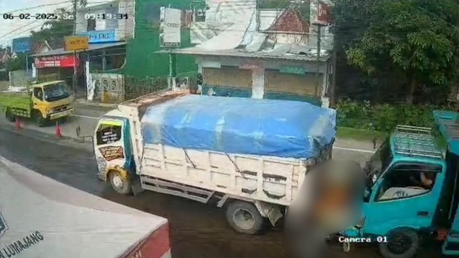 Sopir Truk Pasir Buka Suara Usai Tabrak Sepeda Motor hingga Meninggal di Candipuro Lumajang
