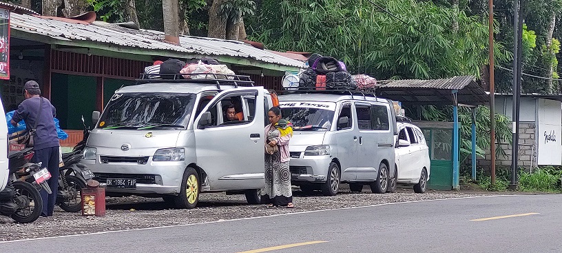 Ada yang Sudah Mudik Duluan, Ini Potret Mudik di Jalur Gumitir Jember