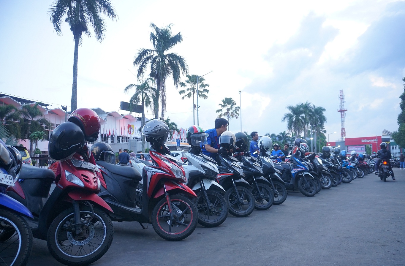 Sulit Bendung Kebocoran Retribusi Parkir, Uang Parkir Masuk Kantong Jukir - Undercover Radar Jember