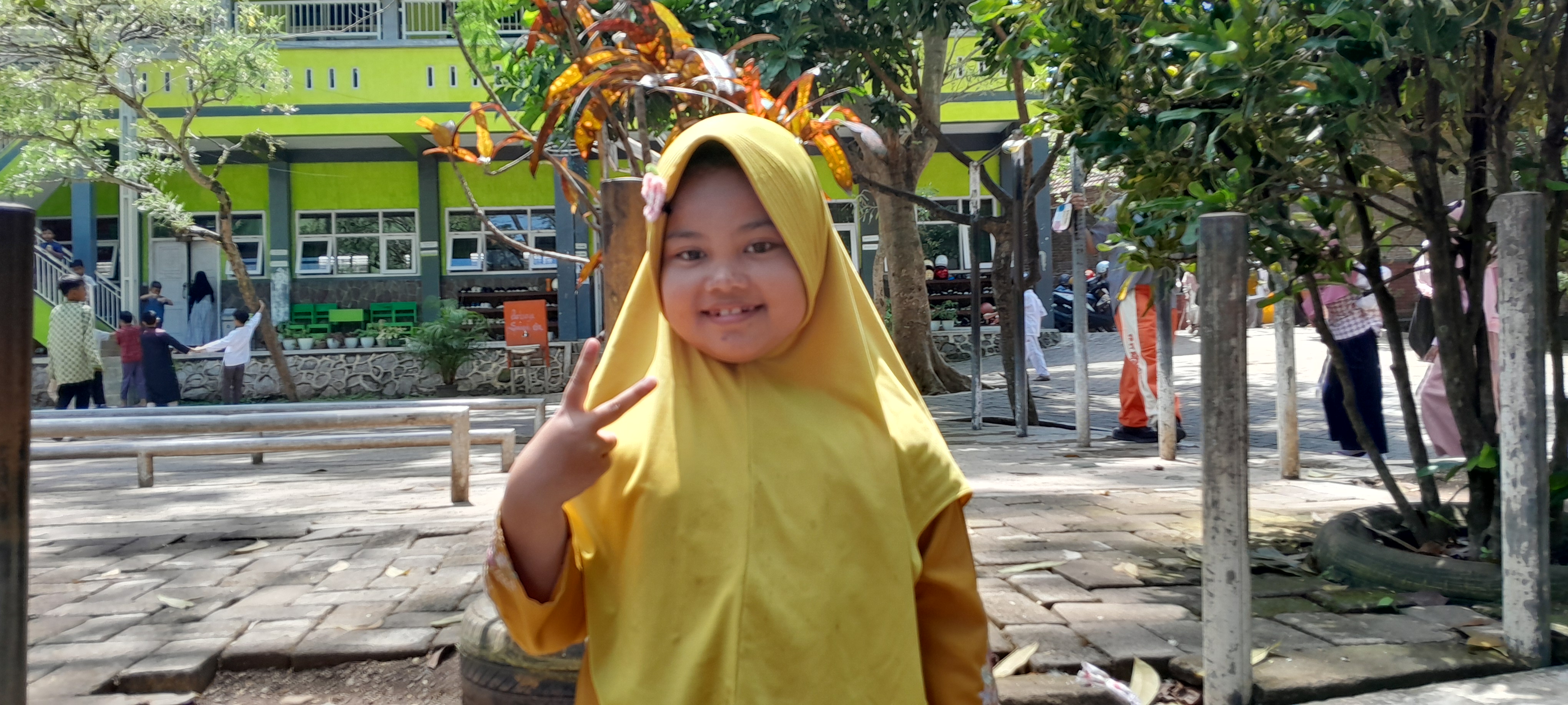 Warna-Warni Prestasi Haidiyah, Siswi SDIT Harapan Umat Jember Raih Juara 3 Lomba Mewarnai